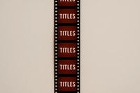 Videószerkesztő regisztráció nélkül – Szöveg és címek